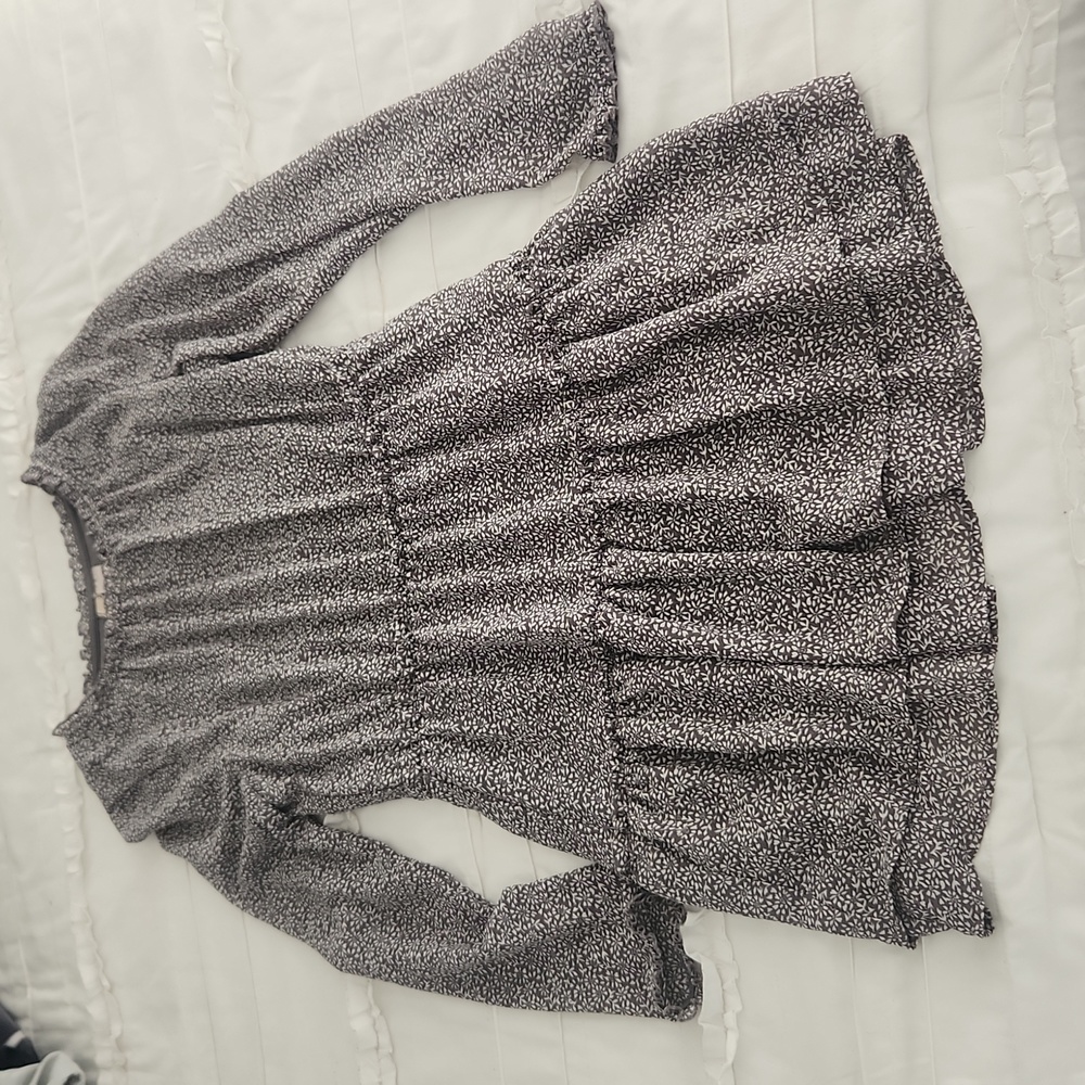H&M Divided Women's Size 4  Grey Ruffled Dress